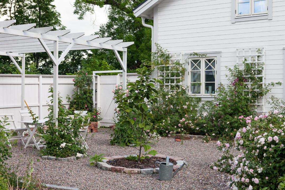 Vallby Cottage Enköping Buitenkant foto